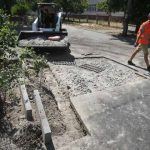 В Деснянском районе некачественно отремонтировали двор
