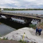 Разрушившийся под весом грузовика мост начали реконструировать