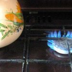 С сегодняшнего дня повысились цены на газ для населения