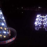 Курьезы: как трактора танцуют танго вокруг новогодней елки. Видео