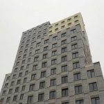 На уже почти построенную многоэтажку никак не могут получить разрешение