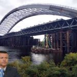 Провал с Подольским мостом списали на профильного замглавы КГГА