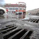 На Броварском проспекте реконструируют канализацию